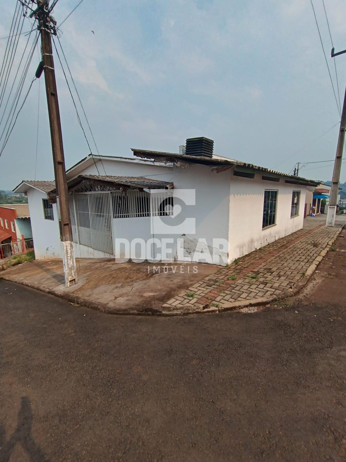 Lote com Casa e Barracão para VENDA, Centro Sul, DOIS VIZINHOS...