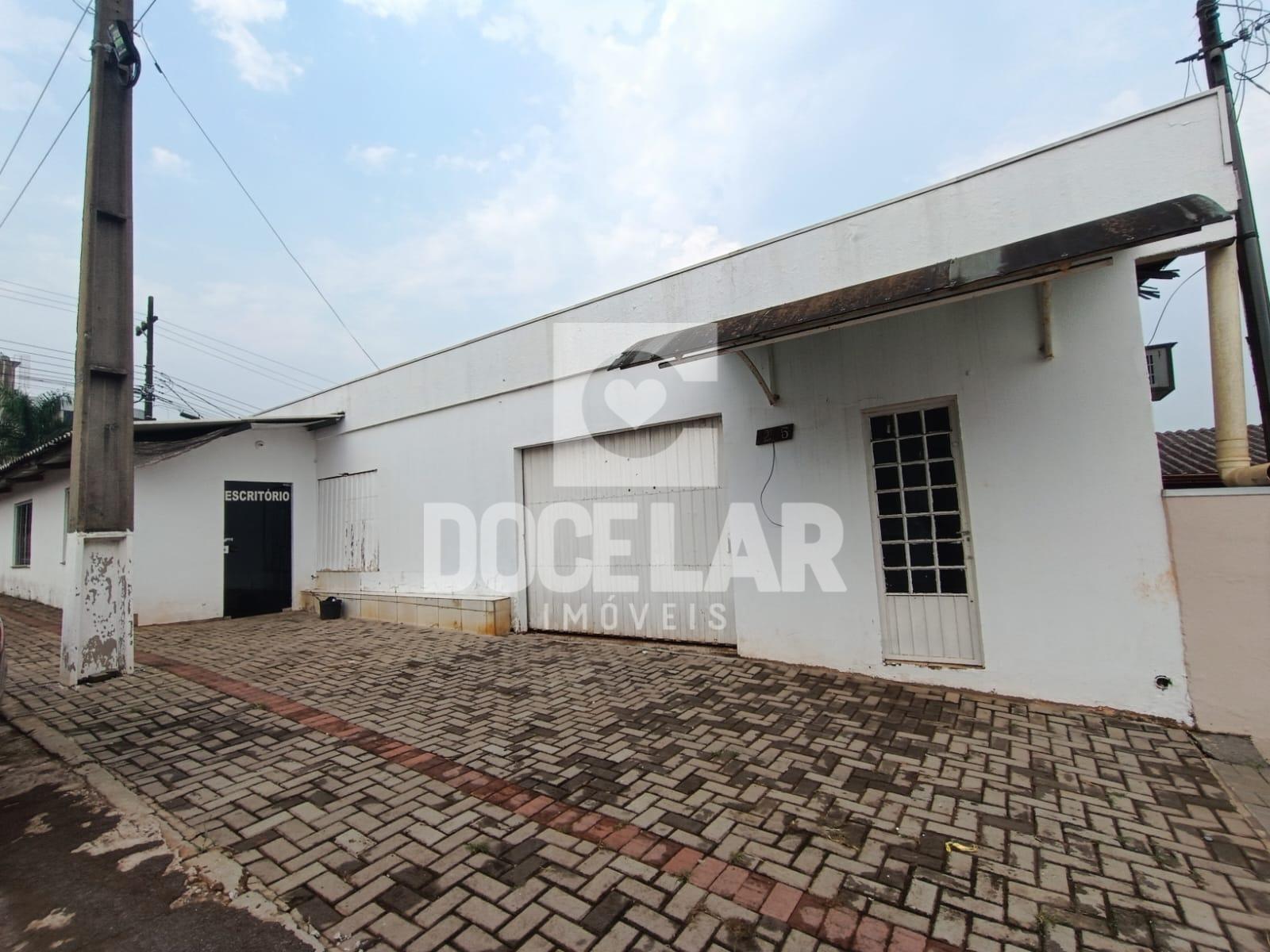 Lote com Casa e Barracão para VENDA, Centro Sul, DOIS VIZINHOS...