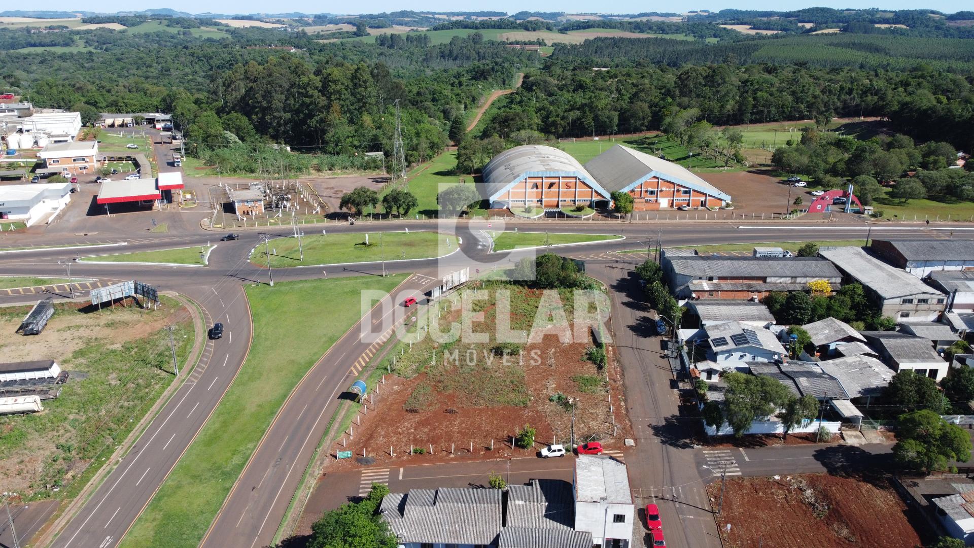 Lote Comercial de com 2.349 m² na Avenida das Torres, Próximo ...