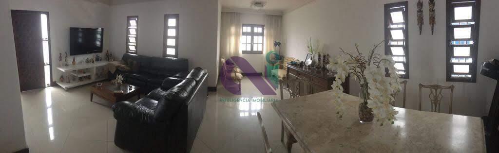 Casa à venda | 3 Dormitórios | 2 Suítes | 6 Vagas - City Busso...