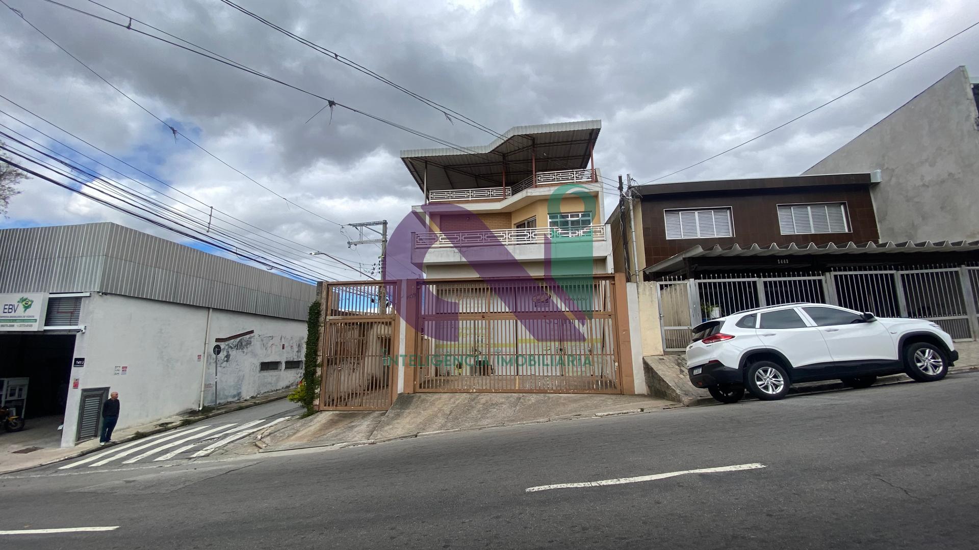 Sobrado com salão comercial a venda | Oportunidade para Invest...