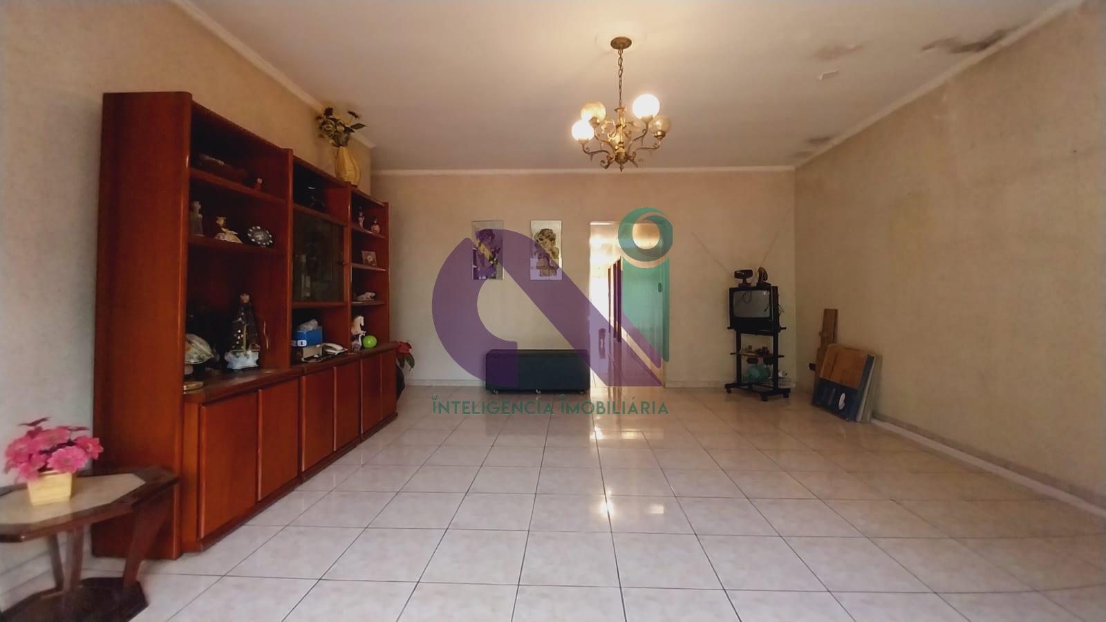 CASA A VENDA NO KM 18  A 1 MINUTO DA AV HILDEBRANDO DE LIMA.