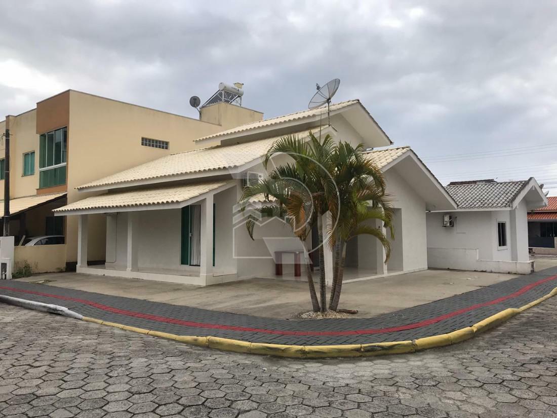 Casa, Centro, ITAPEMA - SC