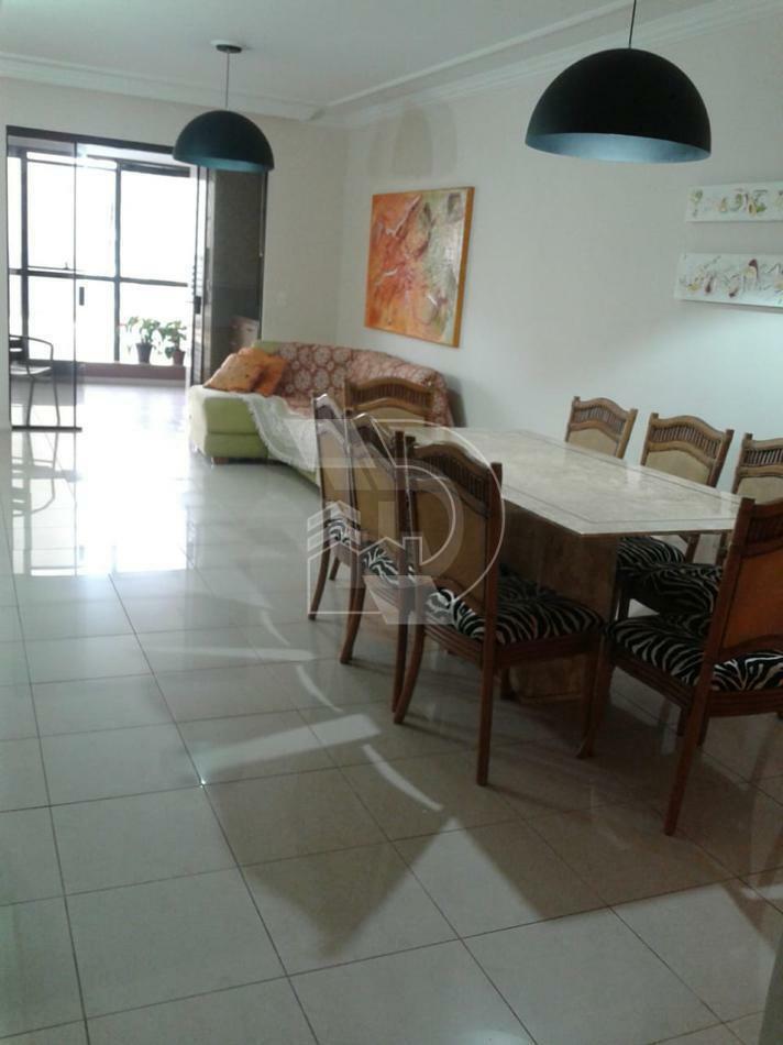 APARTAMENTO 4 DORMITÓRIOS VISTA PARA O MAR