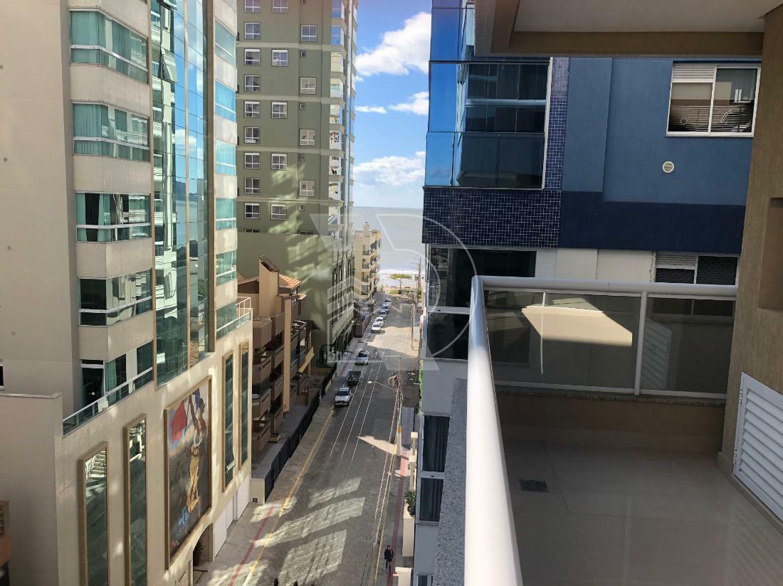 APARTAMENTO 4 SUÍTES QUADRA MAR MEIA PRAIA