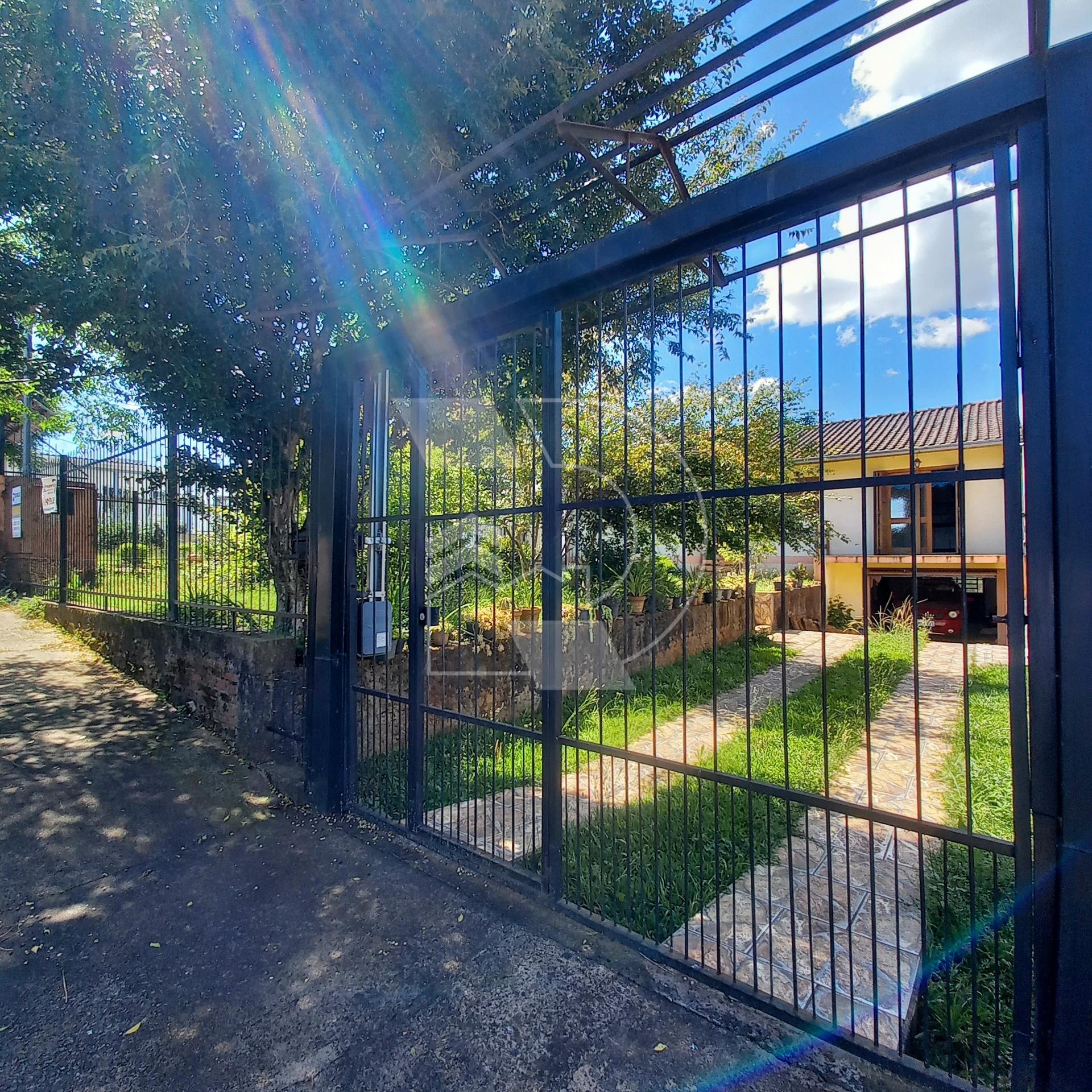 Casa à venda, no Loteamento Dr.César Santos, PASSO FUNDO - RS