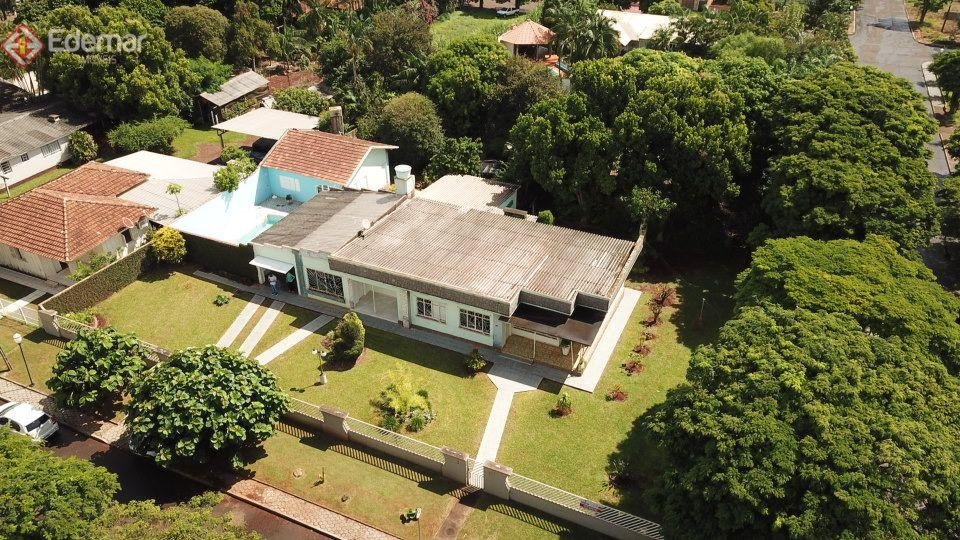 CASA COM LOTE DE 2600M²
