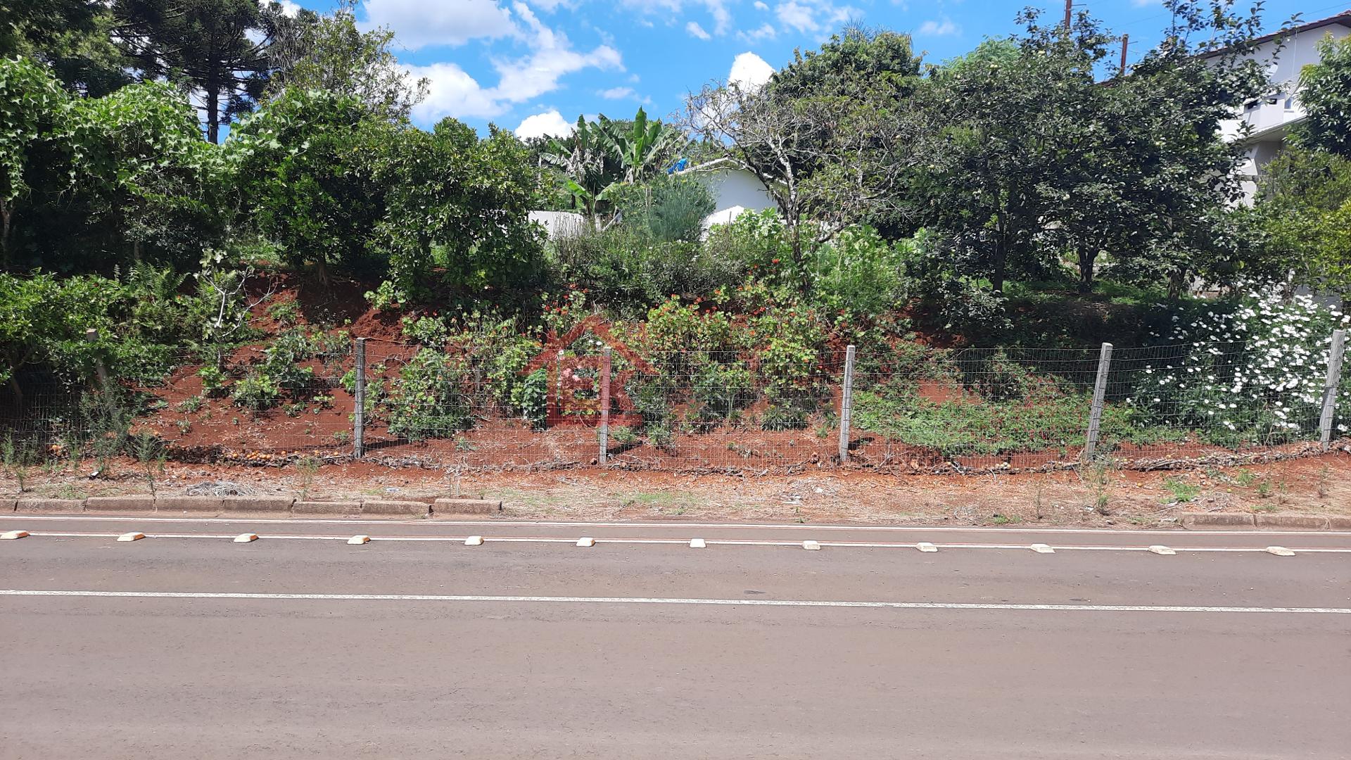 Lote à venda, na divisa do Centro com o Bairro S.Fco, SAO LOUR...