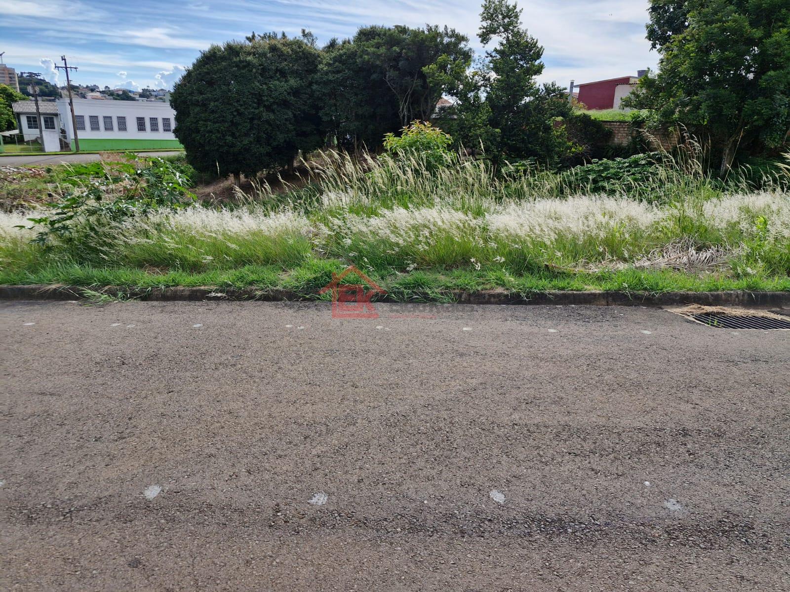 Lote urbano no centro da cidade, com preço convidativo, não pe...
