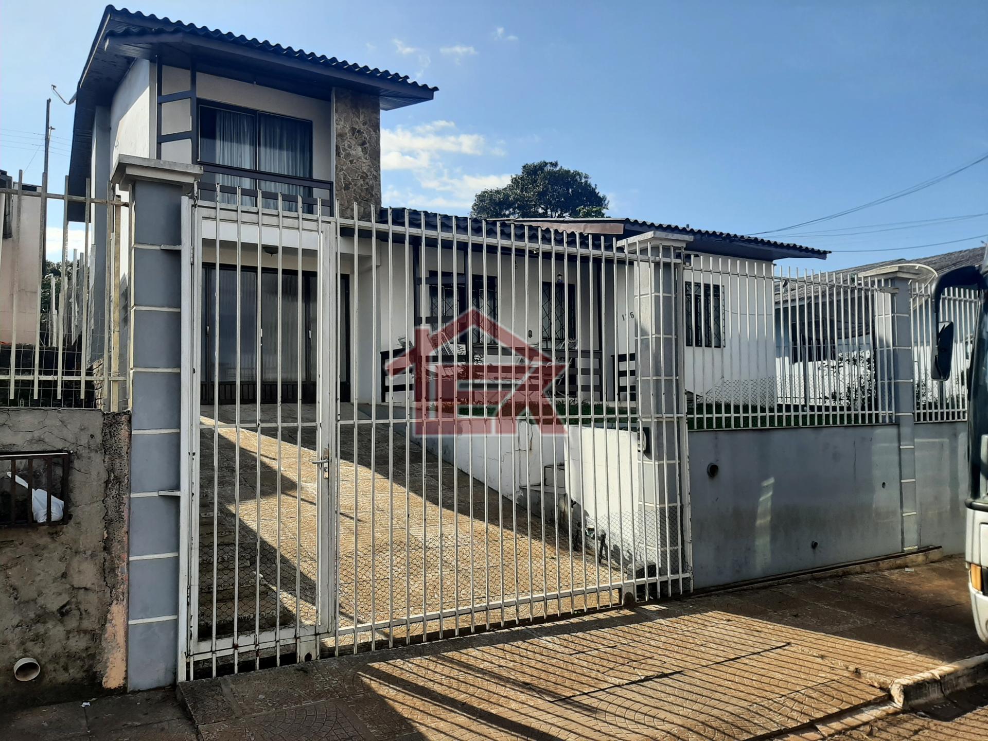 Lote urbano com 02 casas em alvenaria próximo da Kellog s