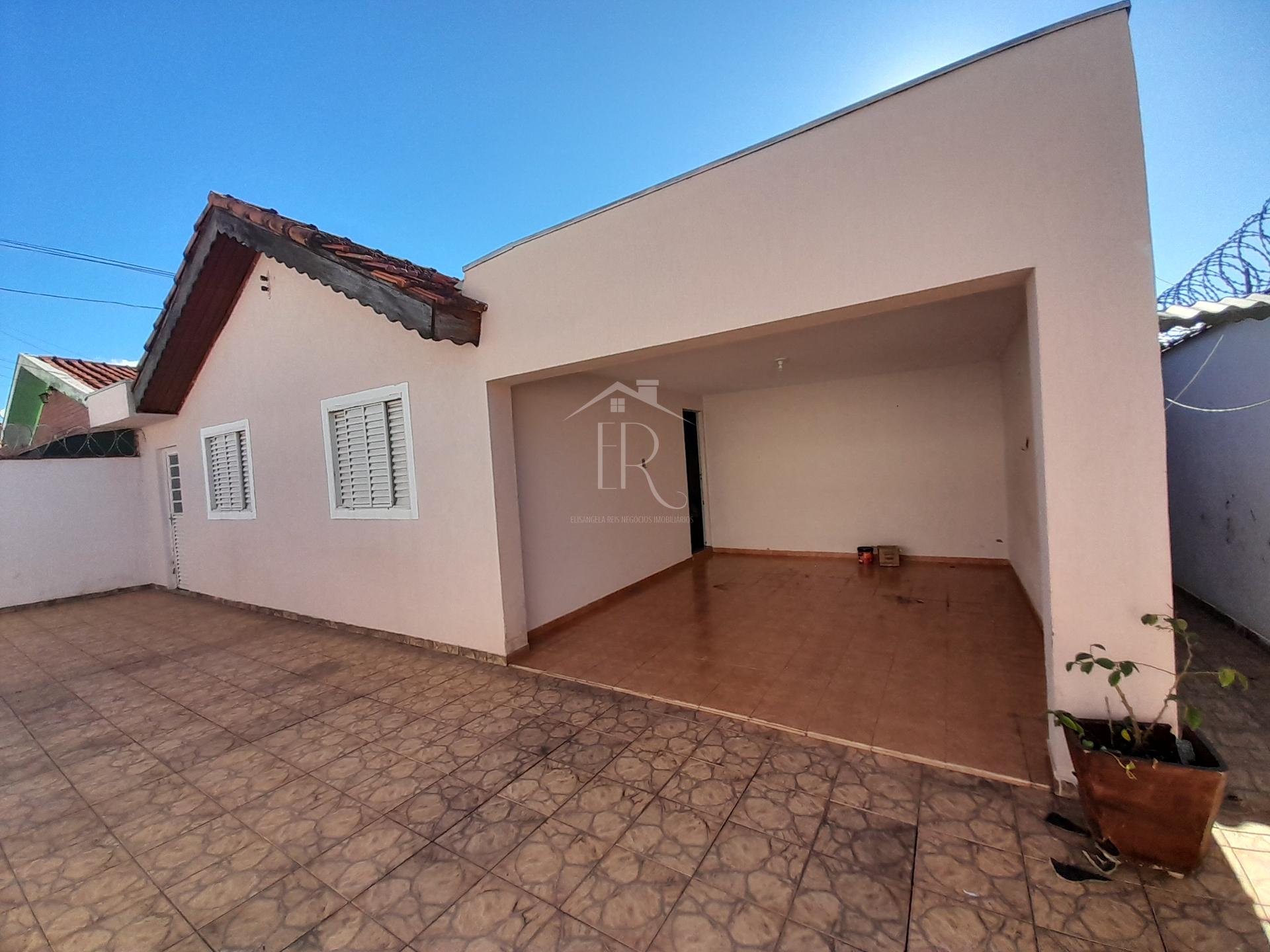 Casa à venda com edícula de 2 quartos e churrasqueira, Verona, SAO SEBASTIAO DO PARAISO - MG