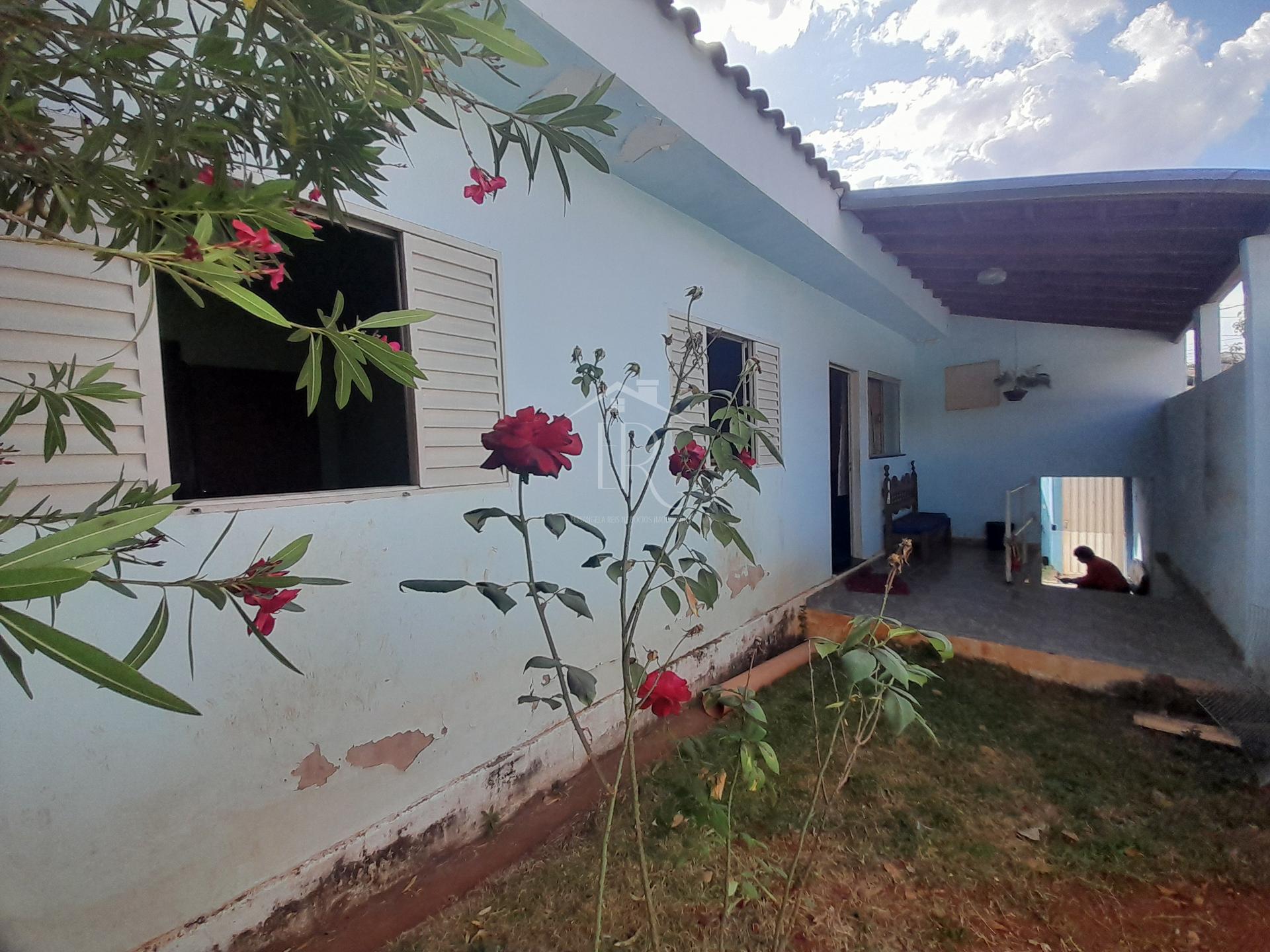 Casa à venda 3 quartos,  edicula ótima localização no Jardim PLANALTO, SAO SEBASTIAO DO PARAISO - MG