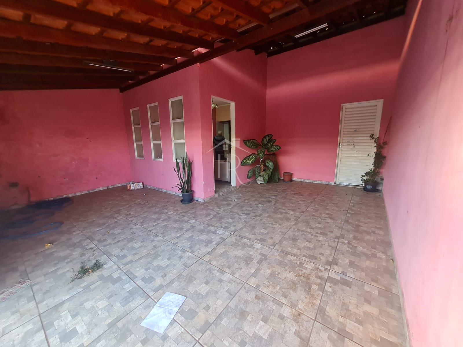 CASA À VENDA, JARDIM DONA AUGUSTA, SAO SEBASTIAO DO PARAISO - MG