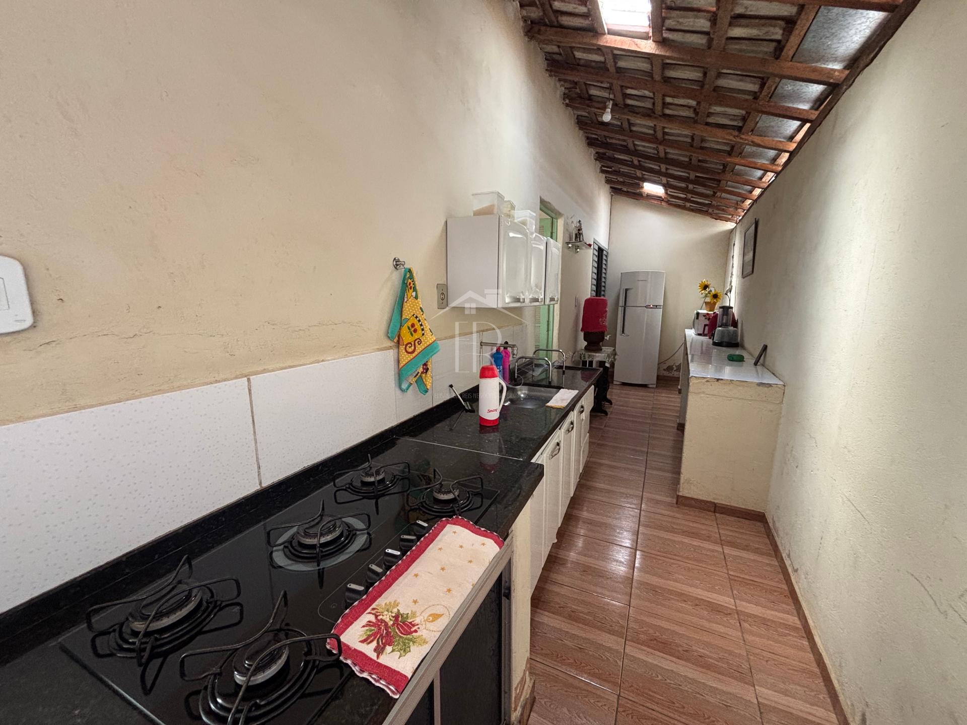 CASA COM SUÍTE À VENDA JARDIM ITAMARATY, SAO SEBASTIAO DO PARAISO - MG