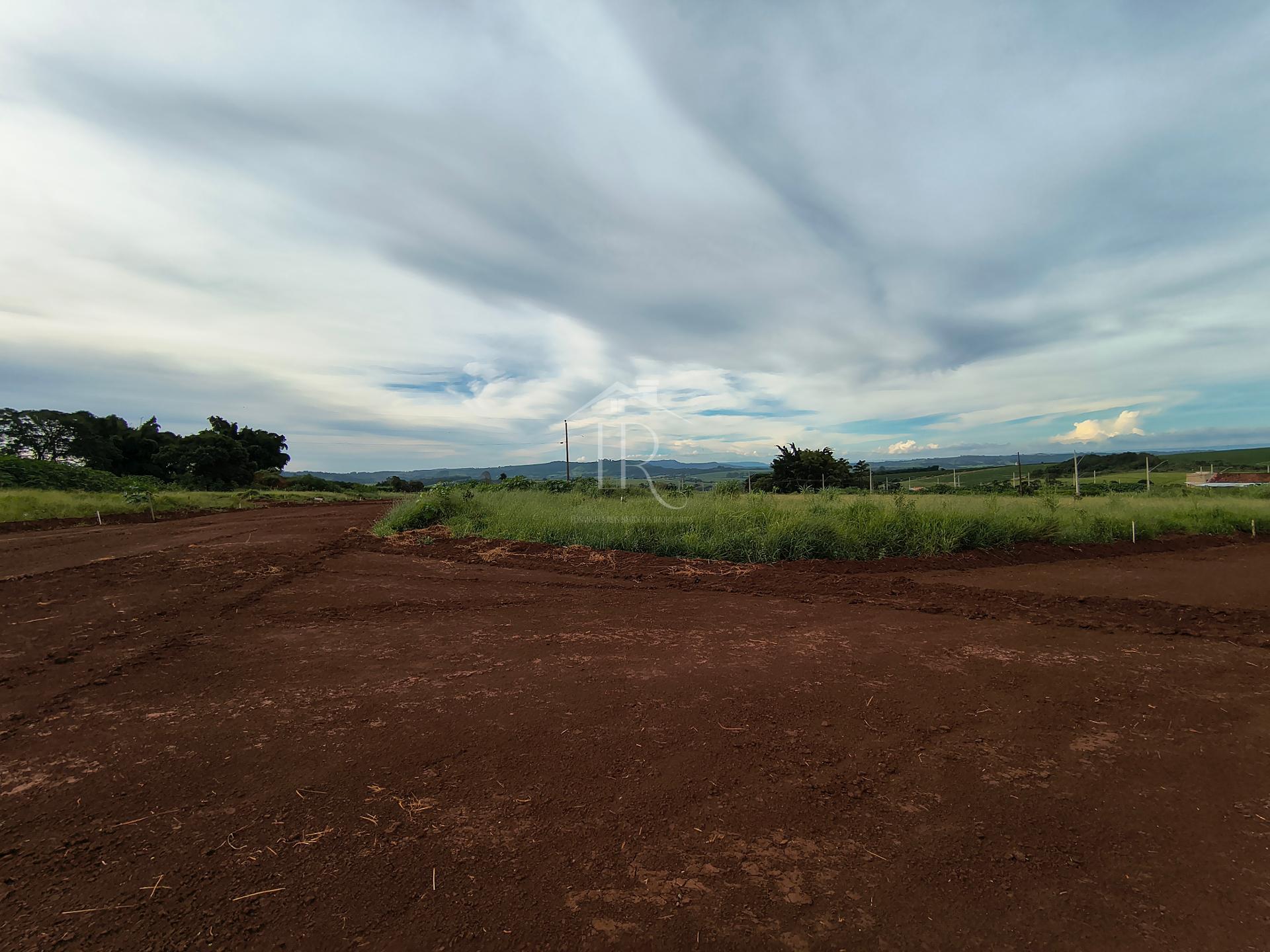 TERRENO DE ESQUINA COM 207M   Ã VENDA, RESIDENCIAL VALE DO SOL II, SAO SEBASTIAO DO PARAISO - MG