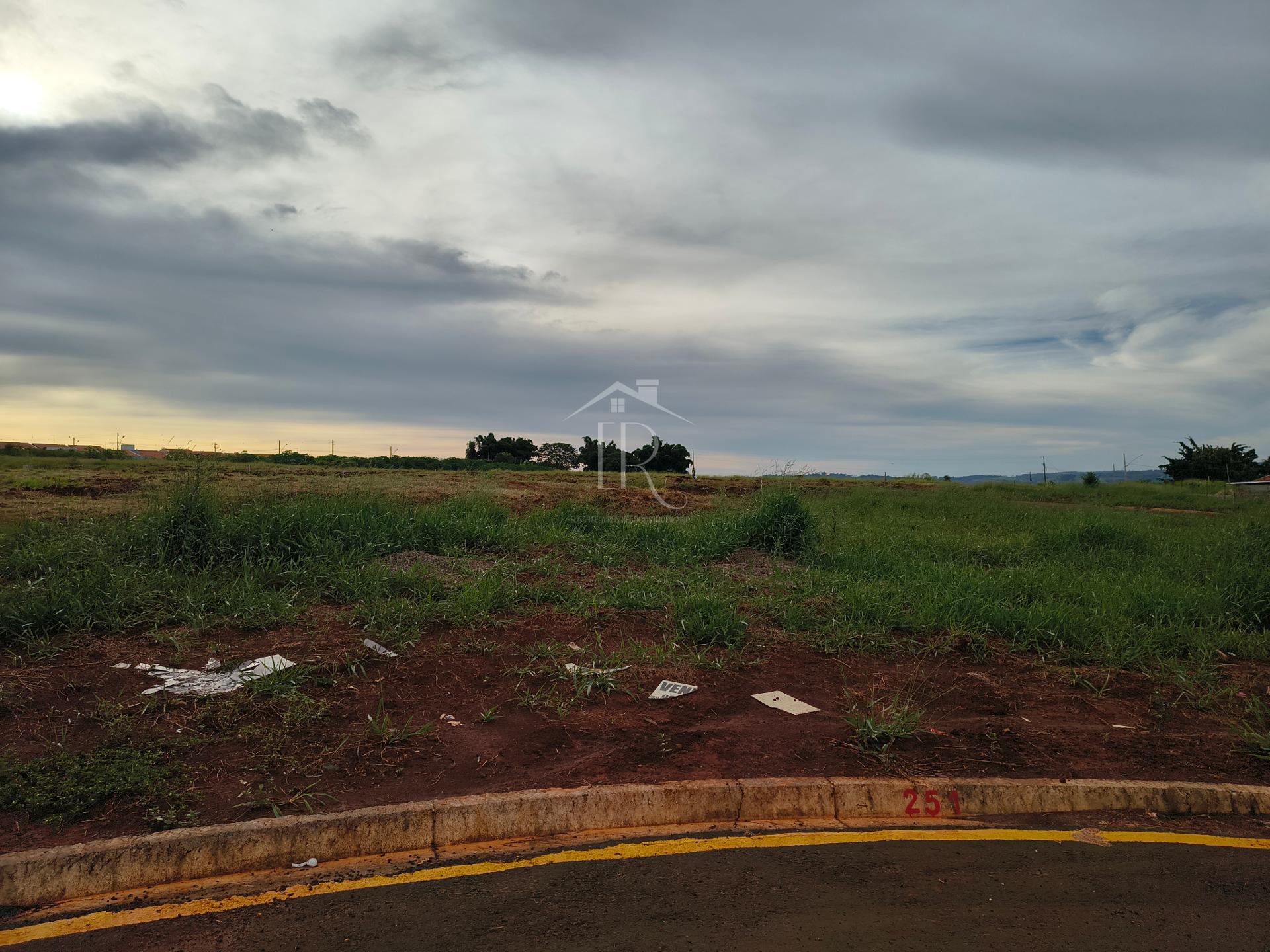 Excelente terreno de 184m2, em Ã¡rea privilegiada no VALE DO SOL I, SAO SEBASTIAO DO PARAISO - MG