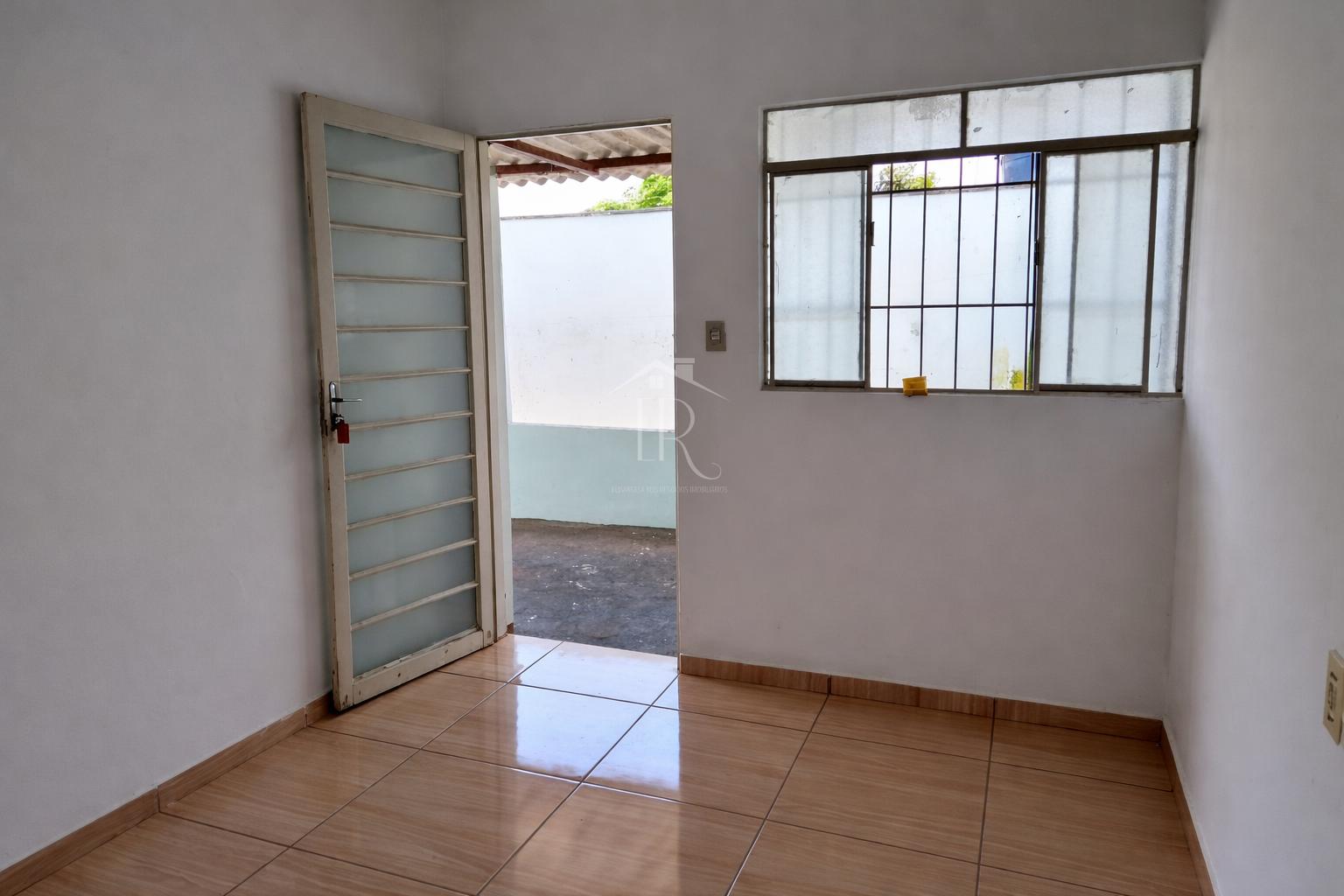 Casa de 44m2, com 2 quartos Ã  venda, JARDIM PLANALTO, SAO SEBASTIAO DO PARAISO - MG