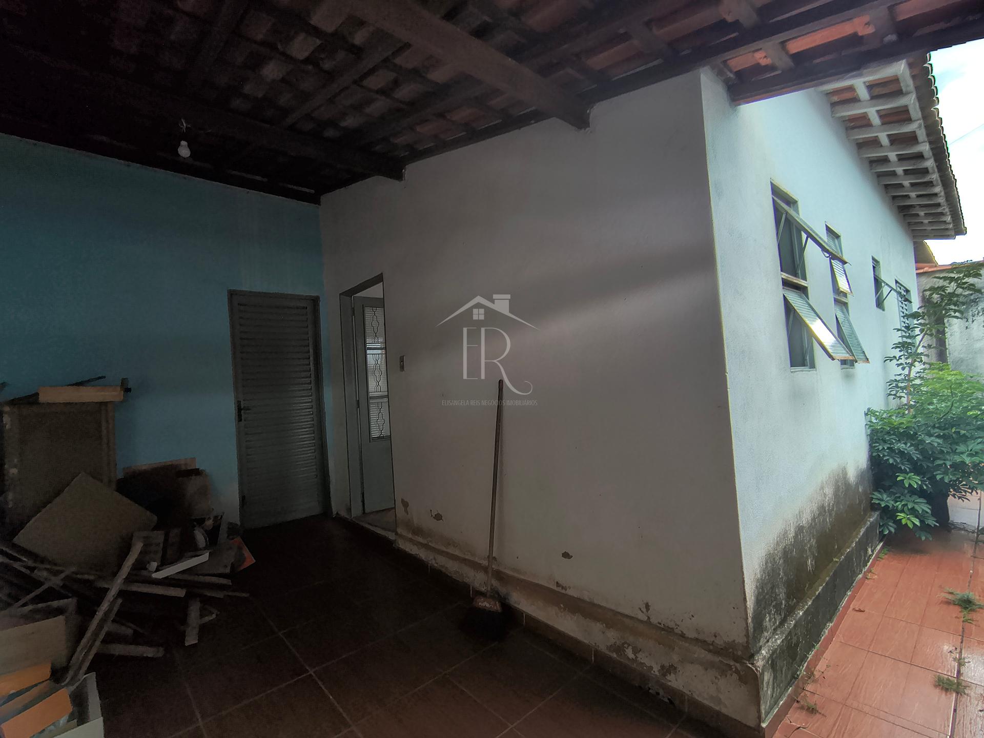 CASA PARA MORADIA OU RENDA EXTRA, ÃTIMO PREÃO A VENDA,JARDIM PLANALTO, SAO SEBASTIAO DO PARAISO - MG