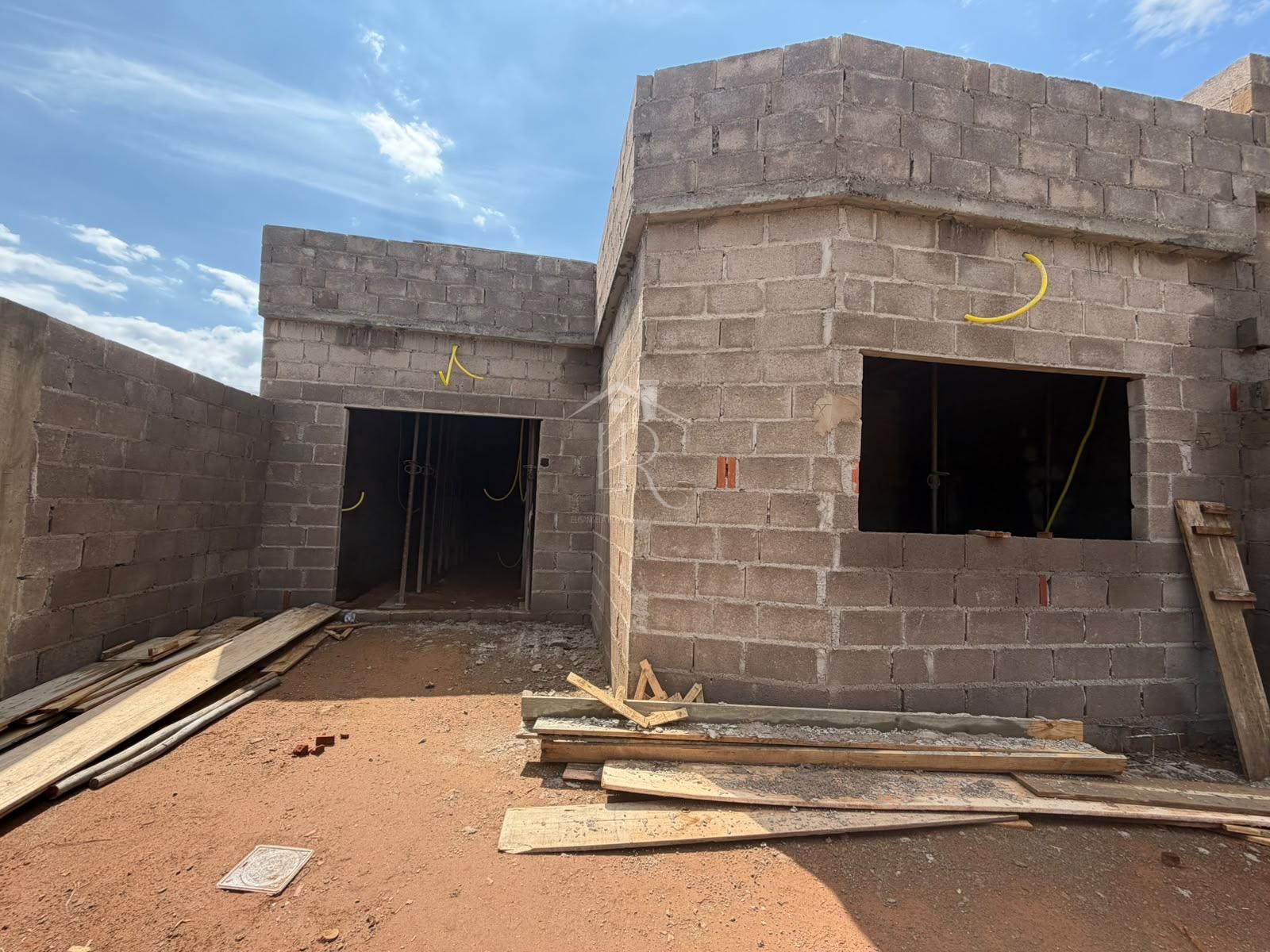 casa Ã  venda Jardim Versalhes, casa em construÃ§Ã£o com 2 quartos