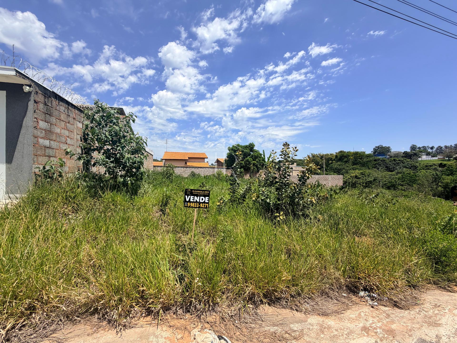 200 mÂ² de terreno R$ 85.000,00  Excelente oportunidade Village