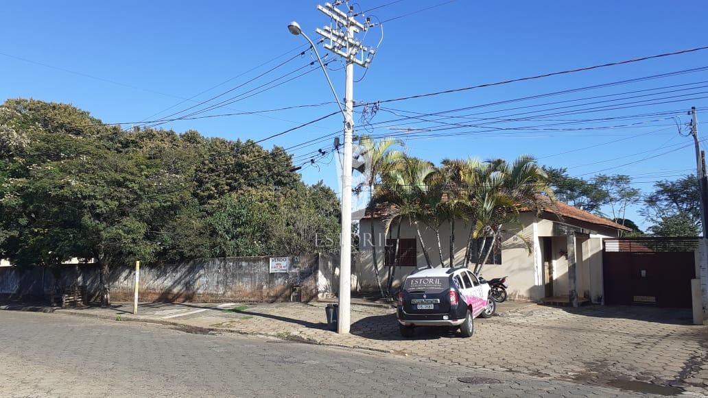 Chácara com 3 dormitórios à venda, BRABÂNCIA, AVARE - SP