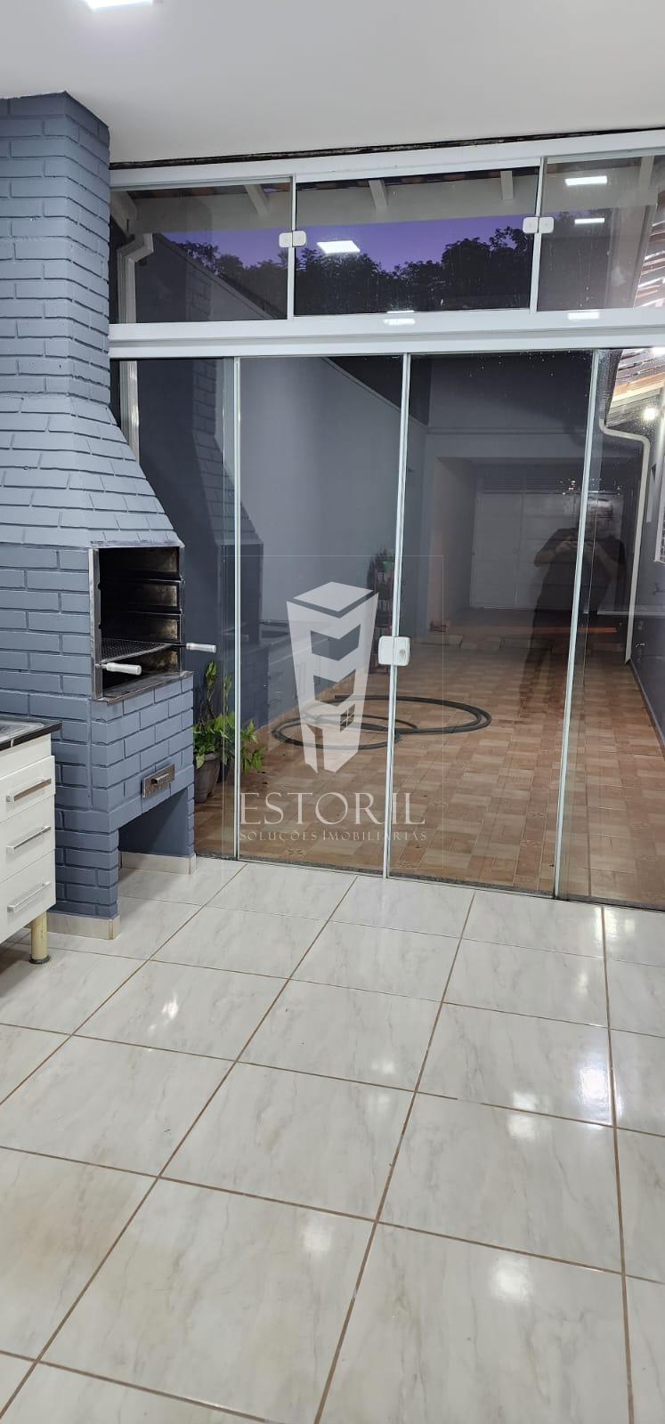 Casa à venda com 2 quartos, 150m² - Foto 3