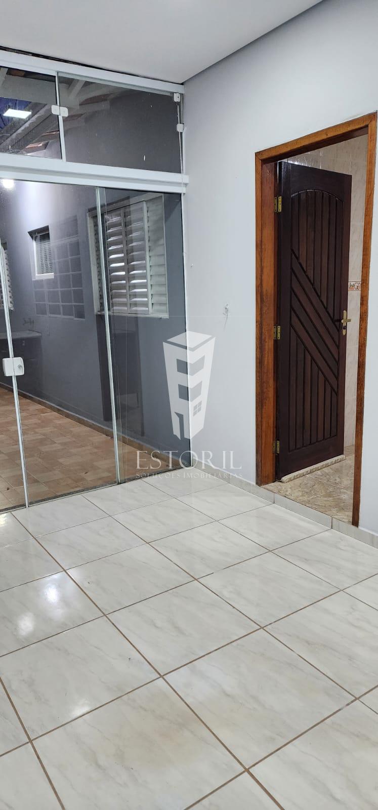 Casa à venda com 2 quartos, 150m² - Foto 8