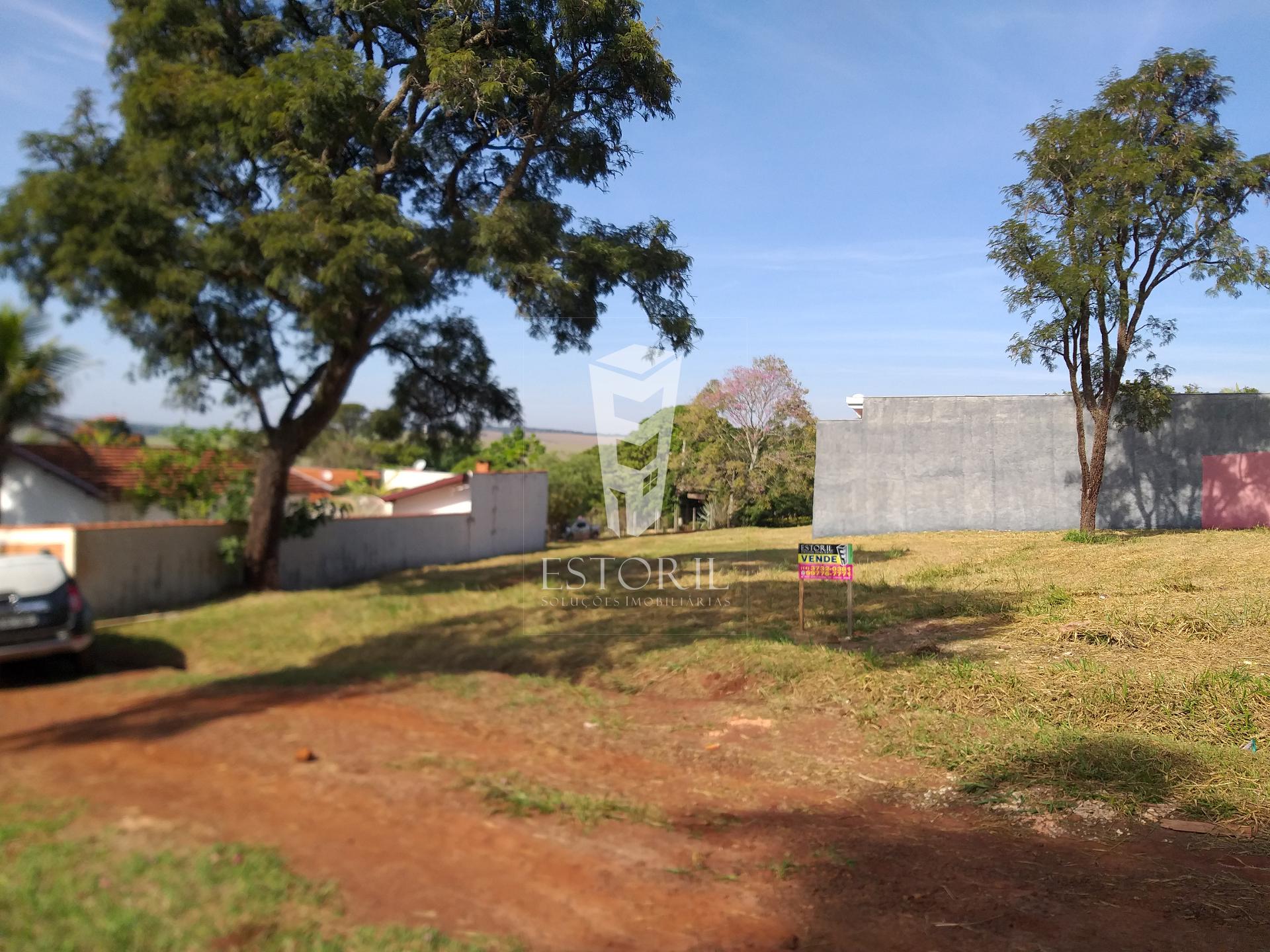 Terreno à venda com ótima localização, NO CONDOMINIO O ESTRIBO...