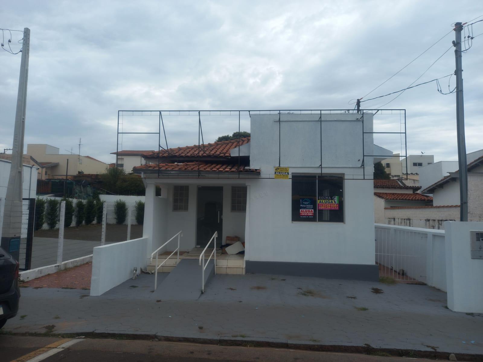 CASA PARA LOCAÇÃO BEM LOCALIZADA EM AVARÉ - SP, CENTRO.