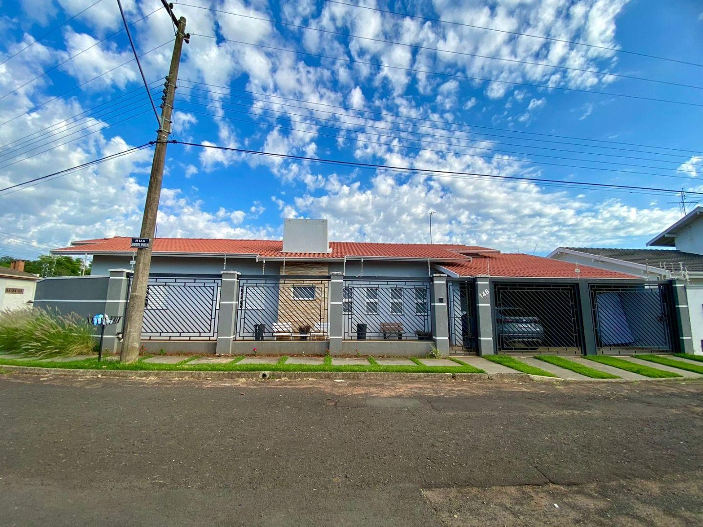 CASA Á VENDA, GRANDE OPORTUNIDADE DE INVESTIMENTO