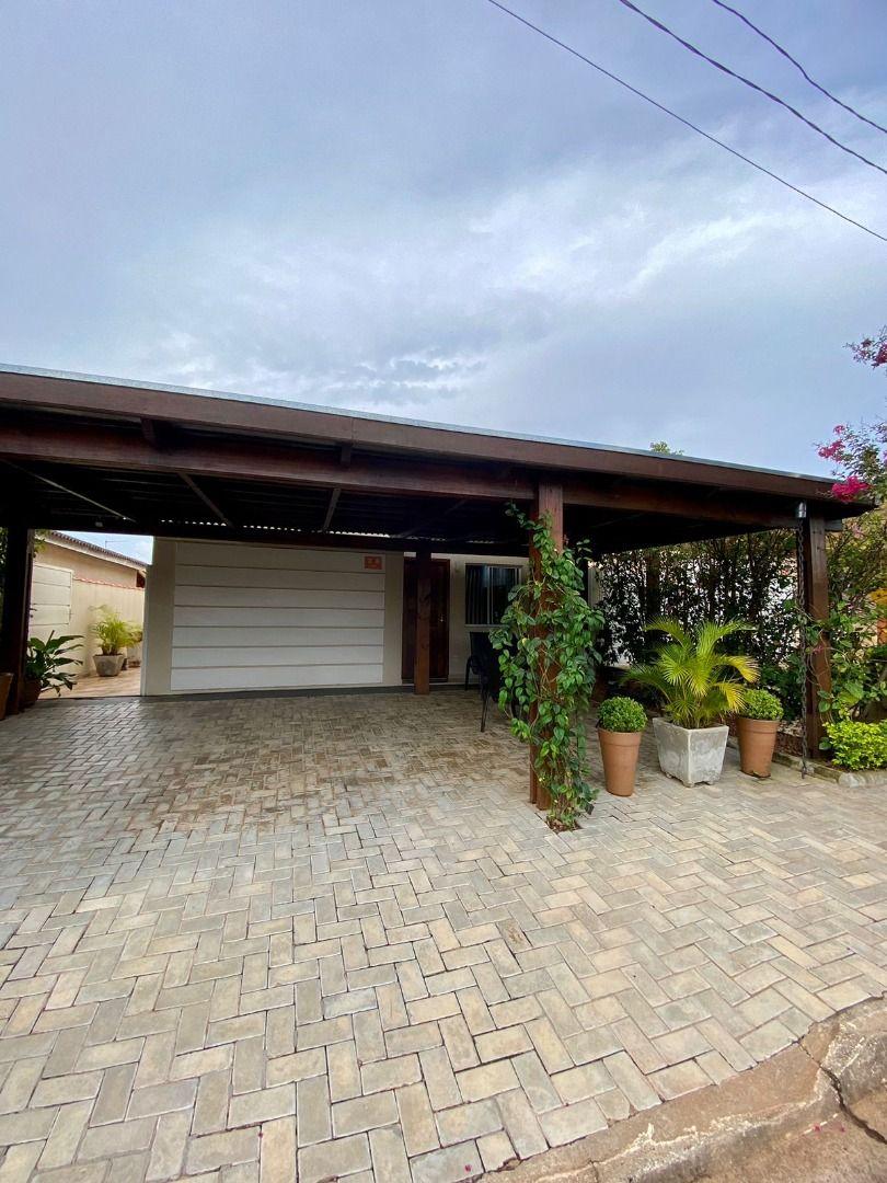CASA EM CONDOMINIO Á VENDA, GRANDE OPORTUNIDADE