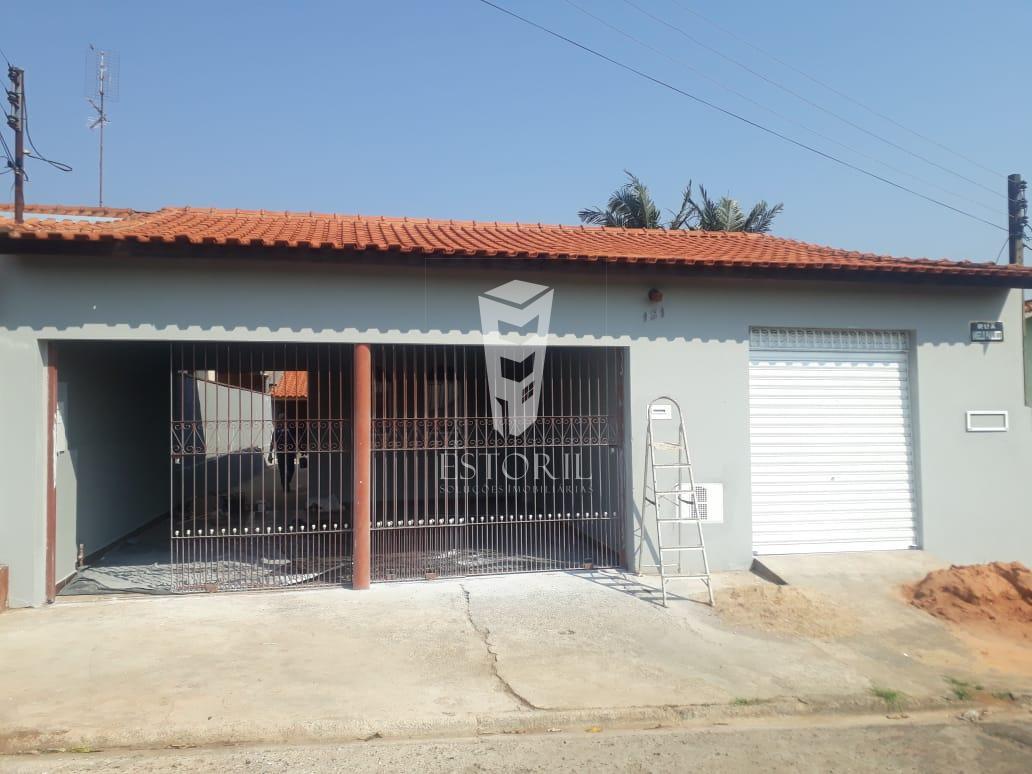 CASA Á VENDA COM ÓTIMA LOCALIZAÇÃO NO BAIRRO ALTO DA BOA VISTA