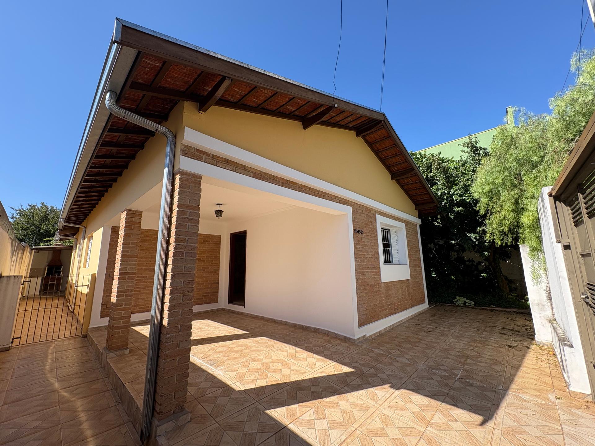 CASA ALUGA - ÓTIMA LOCALIZAÇÃO- AVARE - SP