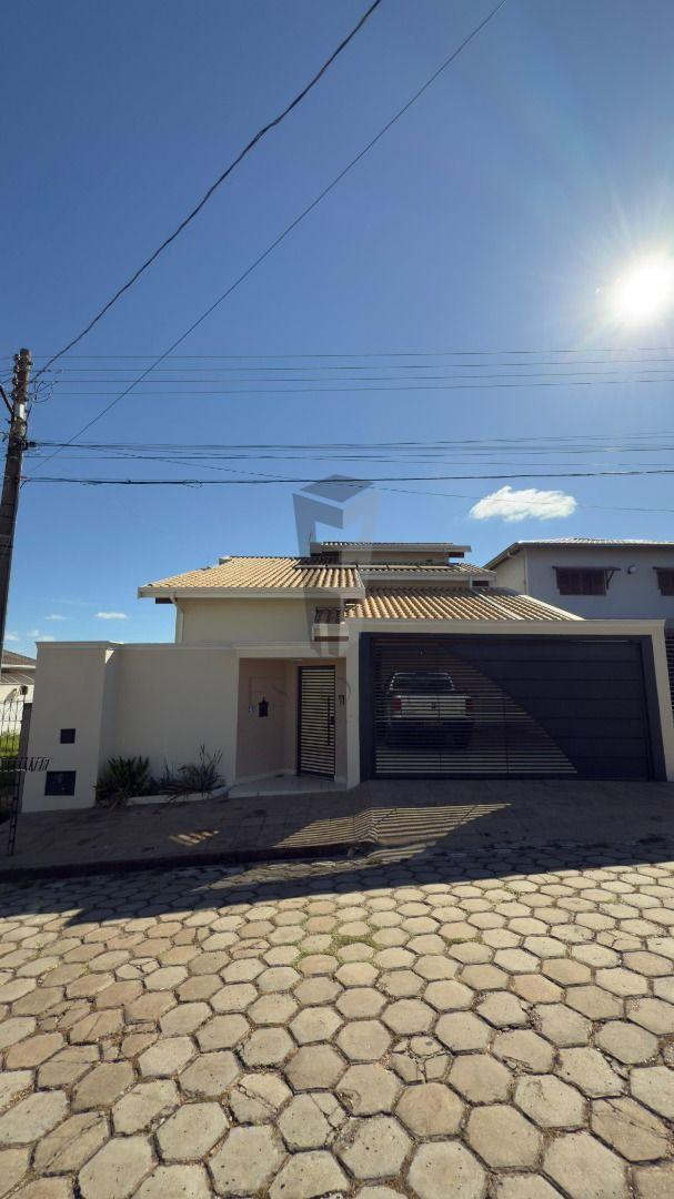 Casa à venda com 3 quartos, JARDIM DAS ORQUIDEAS, AVARE - SP