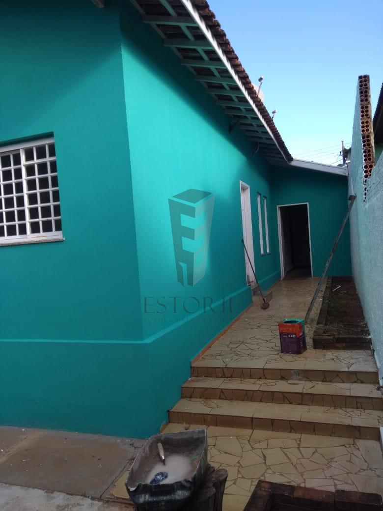 Casa à venda com 3 quartos, 344m² - Foto 1