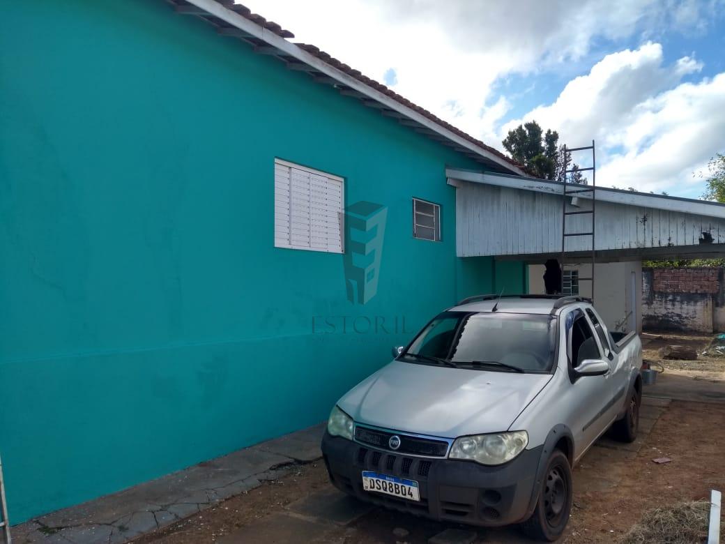 Casa à venda com 3 quartos, 344m² - Foto 2