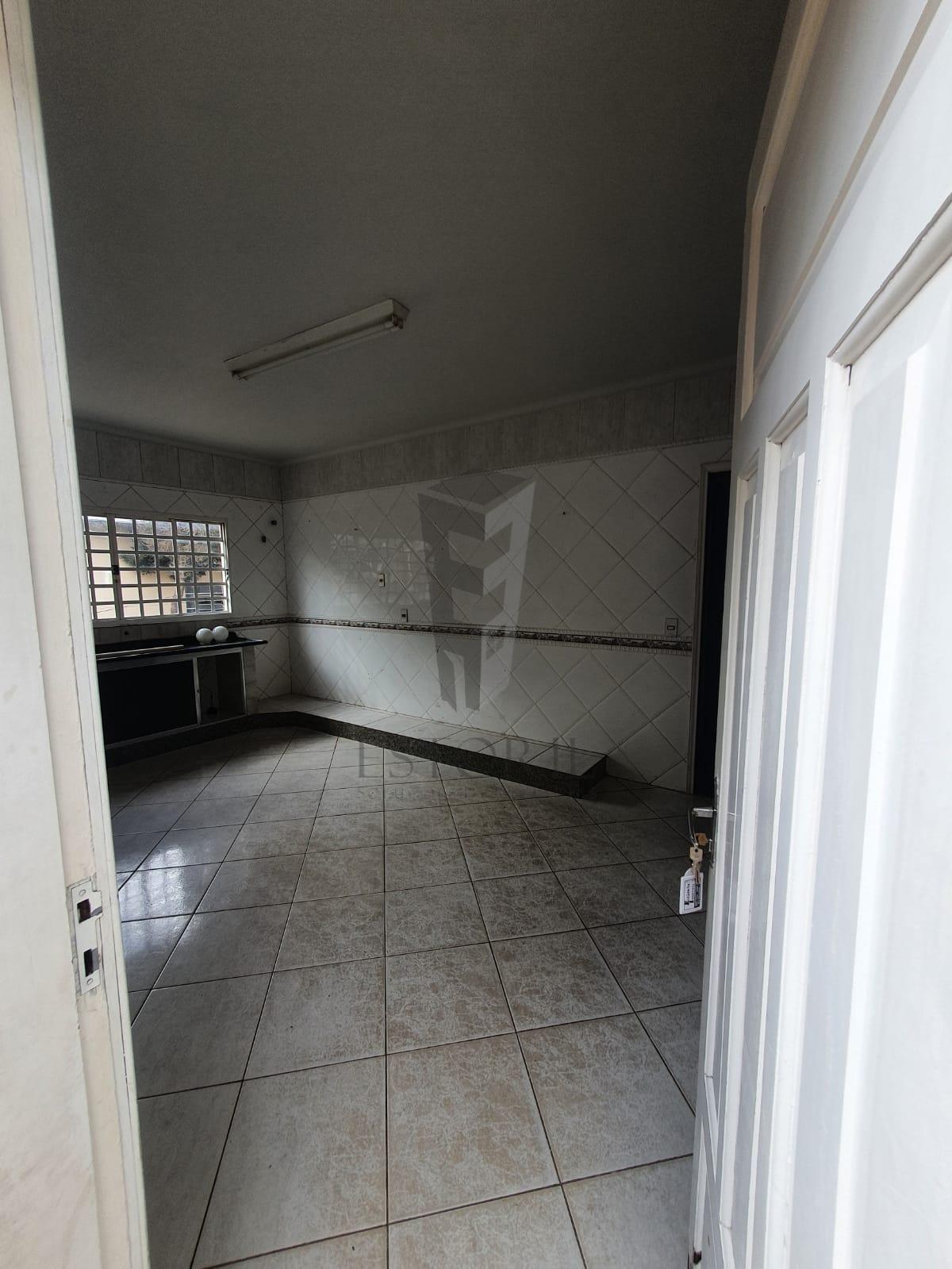 Casa à venda com 3 quartos, 344m² - Foto 5