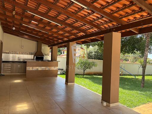 Casa à venda com 3 quartos, 2250m² - Foto 8