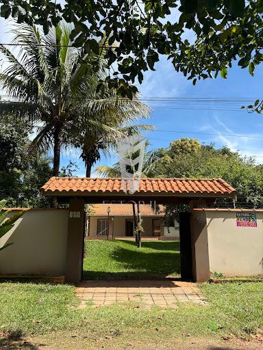 Casa à venda com 3 quartos, 2250m² - Foto 11