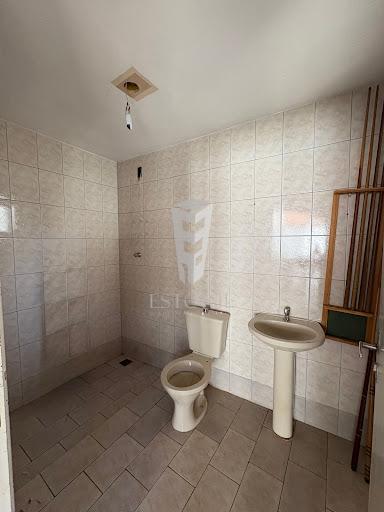 Casa à venda com 3 quartos, 2250m² - Foto 15
