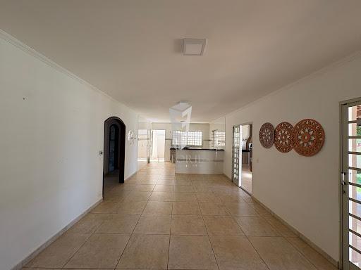 Casa à venda com 3 quartos, 2250m² - Foto 17