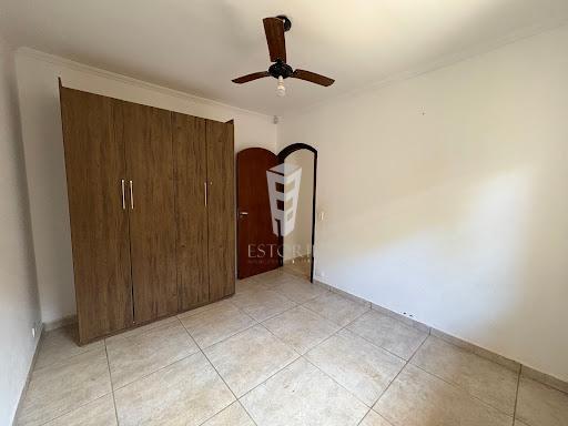 Casa à venda com 3 quartos, 2250m² - Foto 22