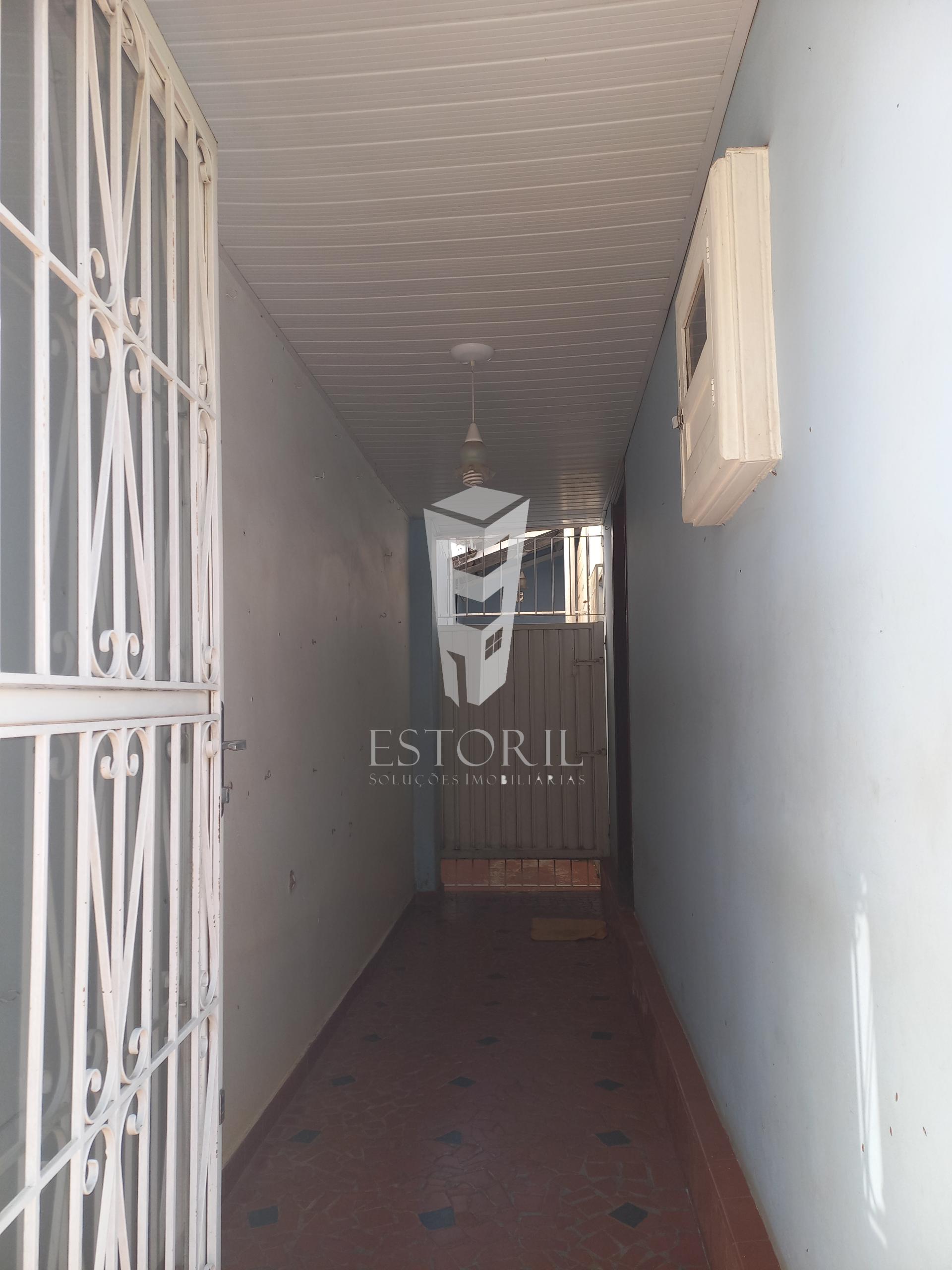 Casa à venda com 2 quartos, 80m² - Foto 3