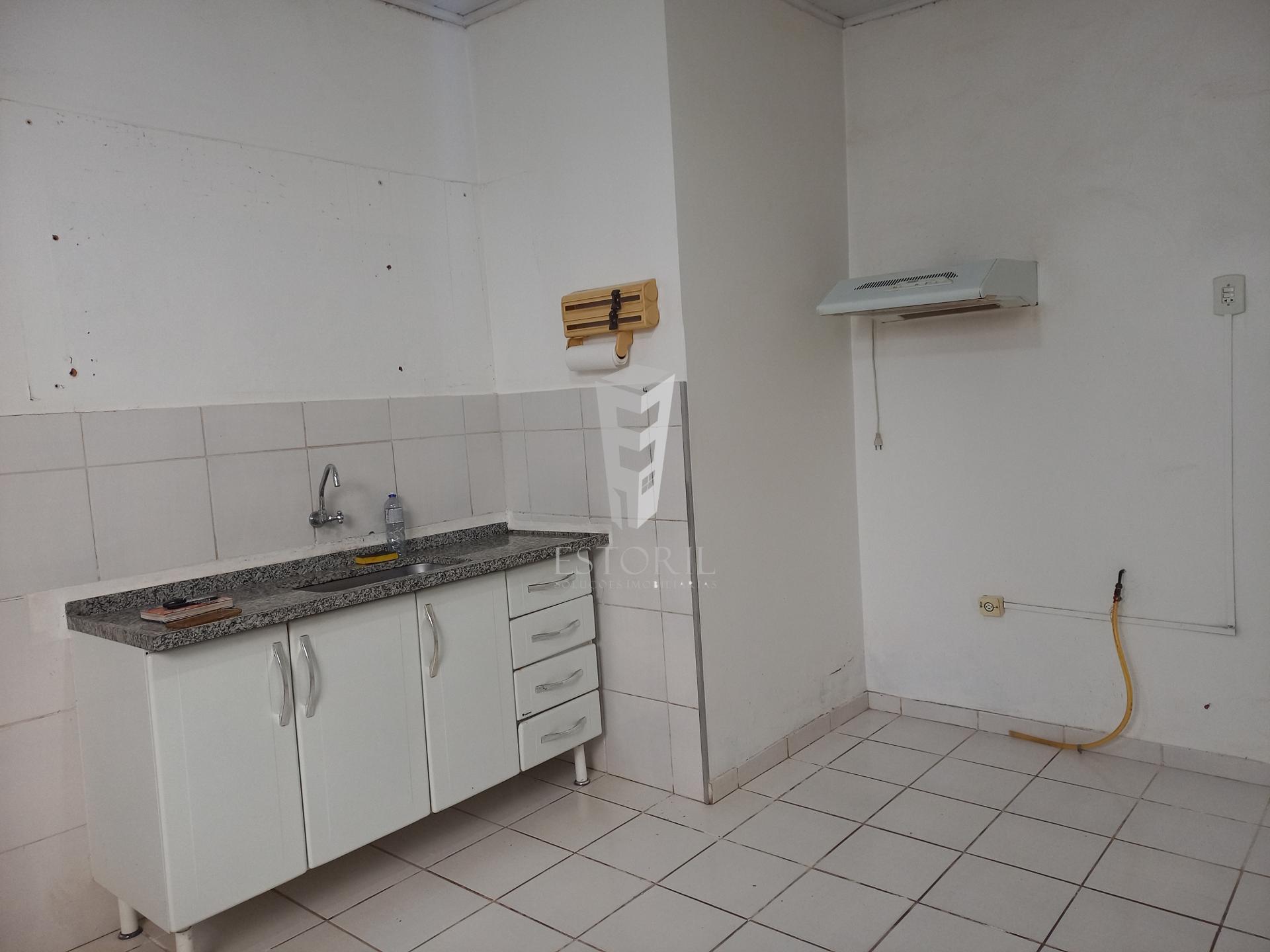 Casa à venda com 2 quartos, 80m² - Foto 9