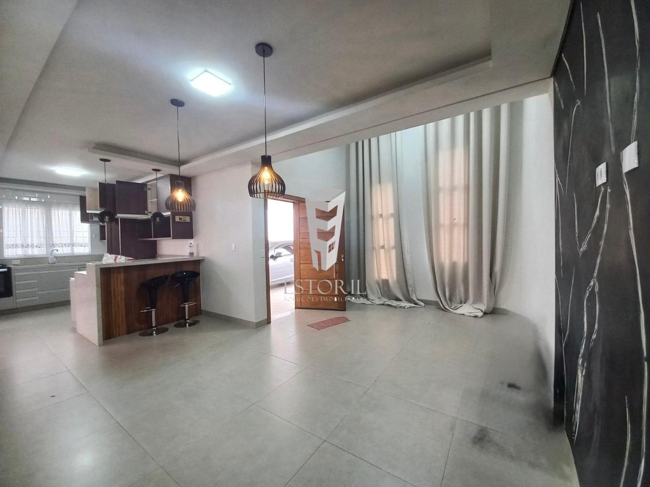 Casa para alugar com 2 quartos, 264m² - Foto 1
