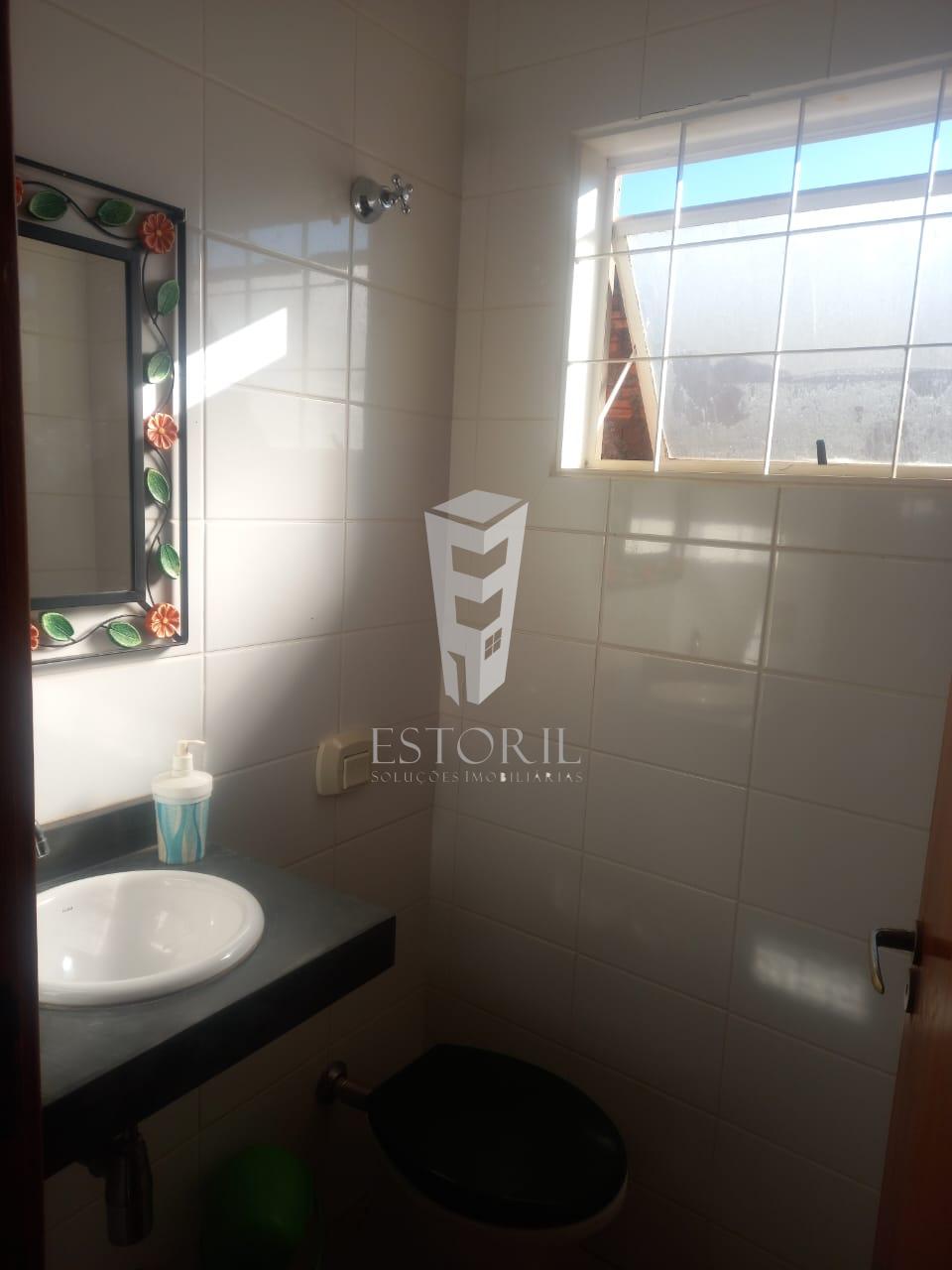 Casa à venda com 2 quartos, 492m² - Foto 4