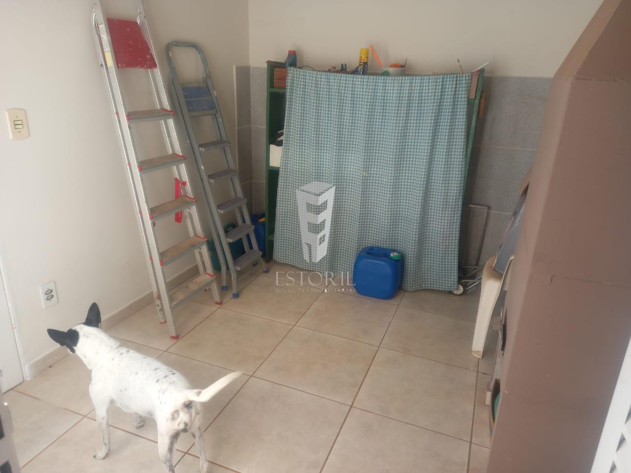 Casa à venda com 2 quartos, 492m² - Foto 5