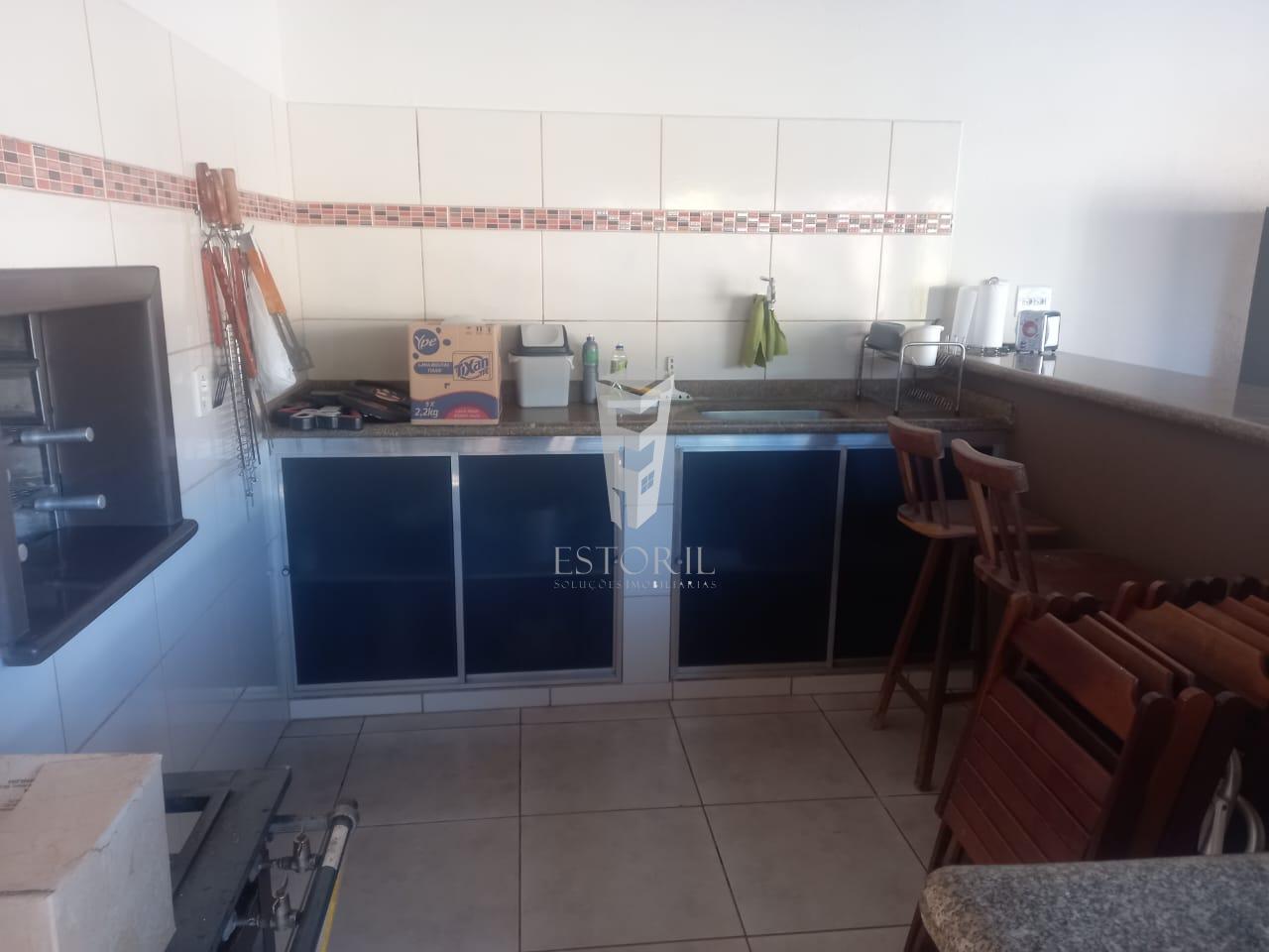 Casa à venda com 2 quartos, 492m² - Foto 7