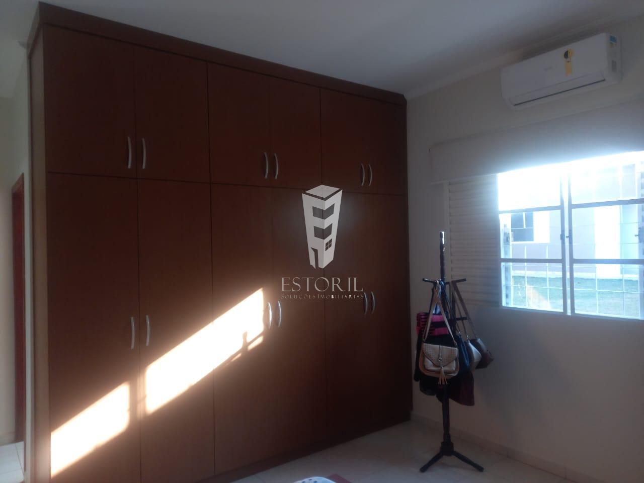 Casa à venda com 2 quartos, 492m² - Foto 16