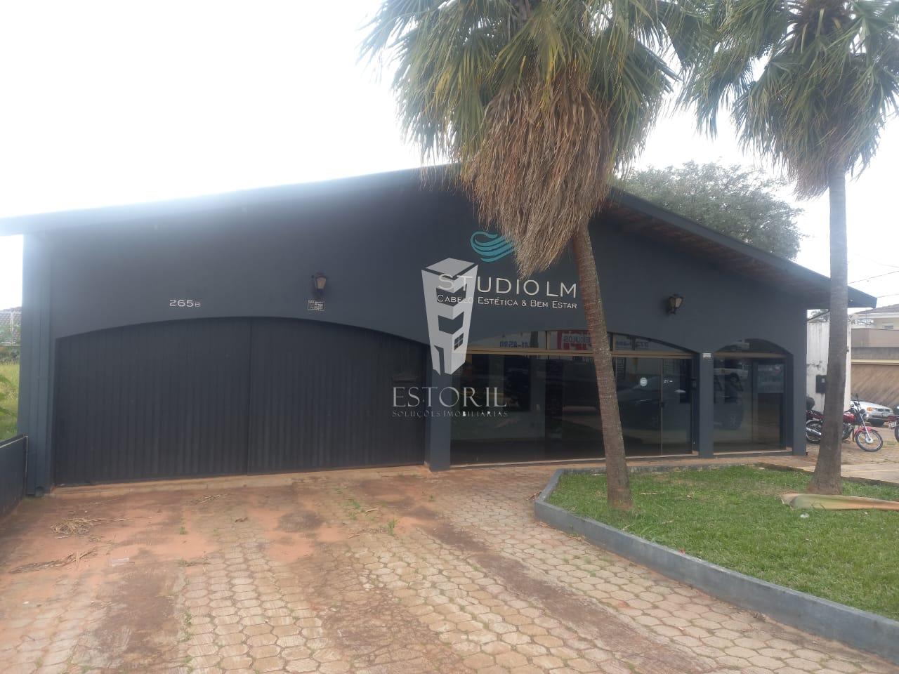 CASA COMERCIAL PARA LOCAÇÃO.